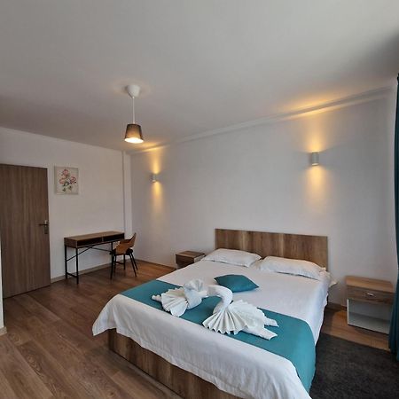 Casa Bid Appartement Piteşti Buitenkant foto